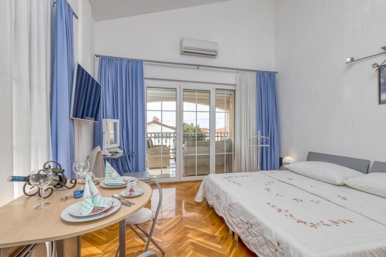 Apartments Covic Antonci (Porec) Exterior foto