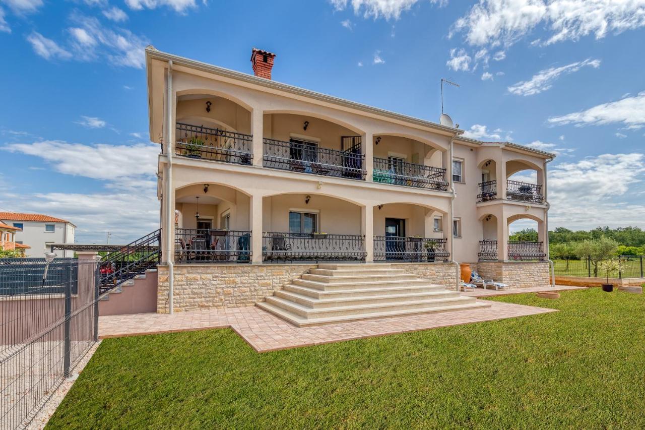 Apartments Covic Antonci (Porec) Exterior foto